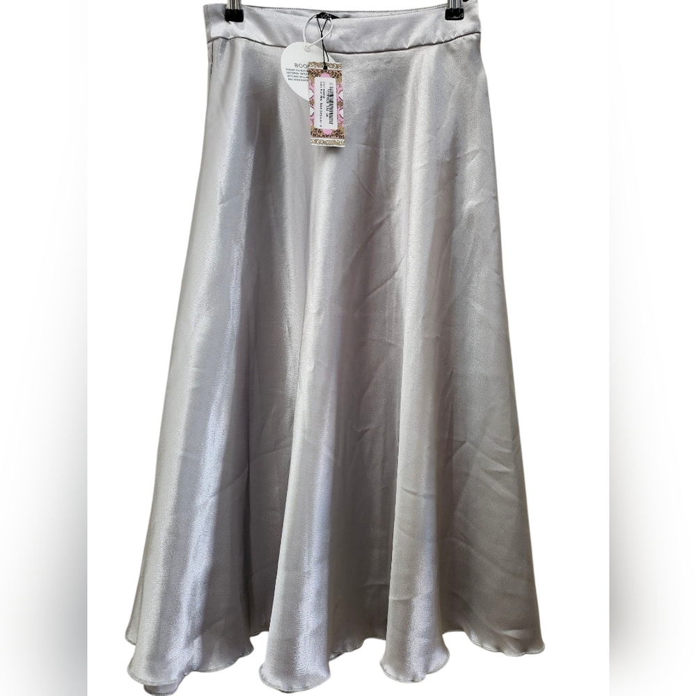 Elegant Silver Women's Skirt